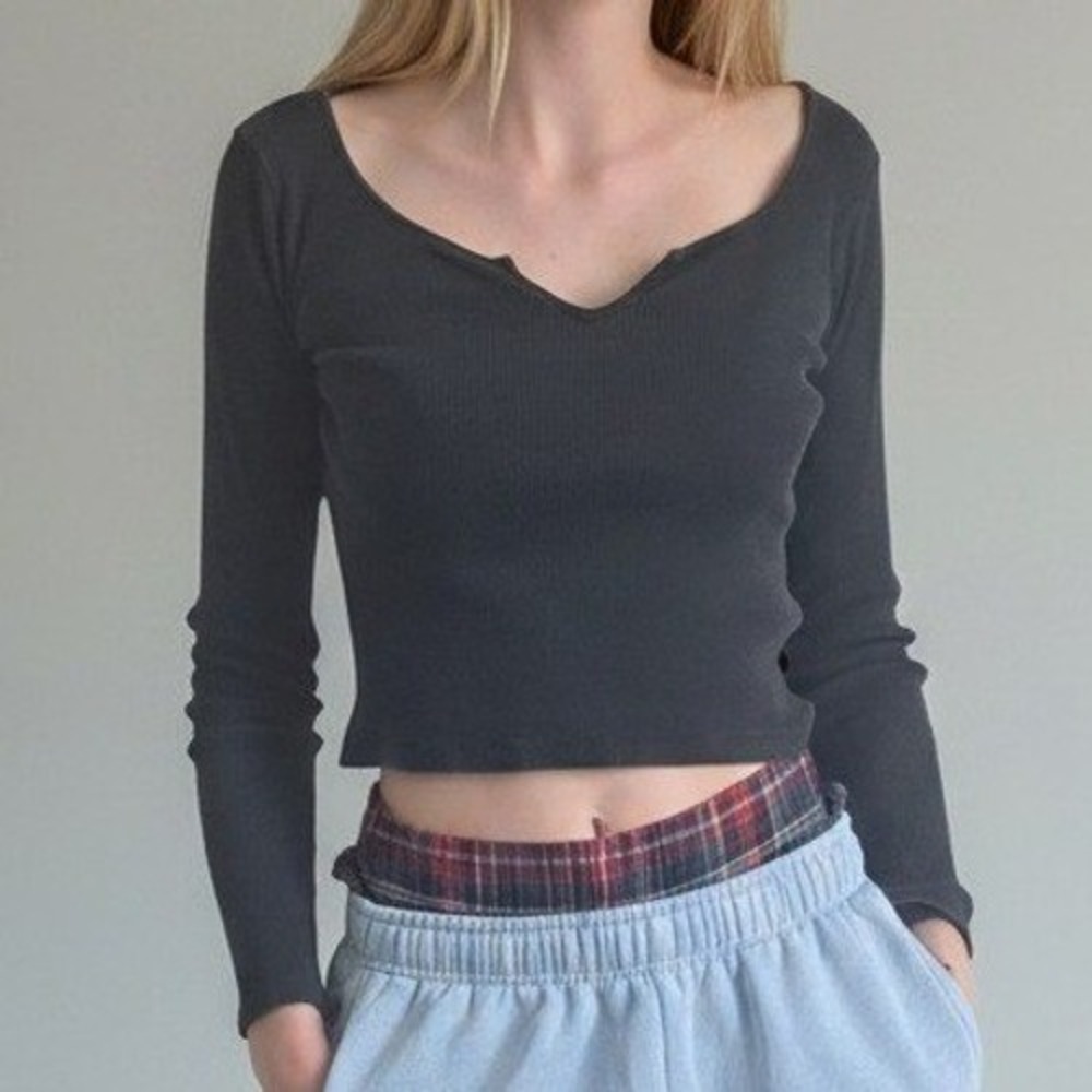 Black Ribbed Long Sleeve Notched Scoop Neck Crop Top Slim Fit Minimalist Basic